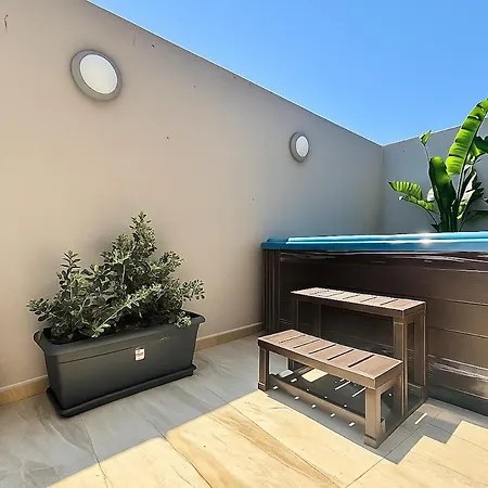 Villa Luxe Escape In Malta Dingli