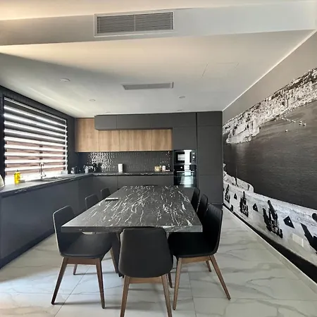 Villa Luxe Escape In Malta *