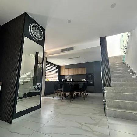Villa Luxe Escape In Malta *