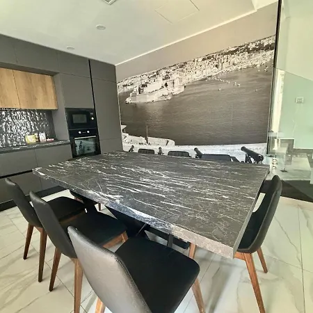 Luxe Escape In Malta *